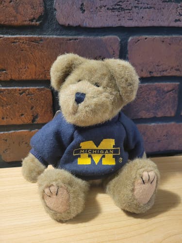 Boyds Bears Michigan Wolverines Wolfie Stuffed Bear