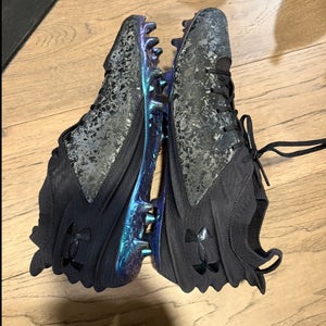Black Unisex Size M 16.0 (W 17.0) Adult Under Armour Cleats (New)