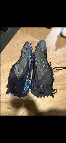 Black Unisex Size M 16.0 (W 17.0) Adult Under Armour Cleats (New)