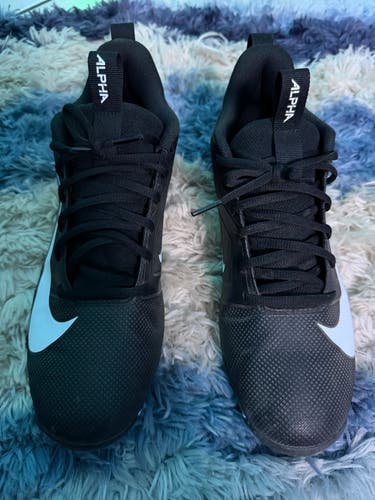 Men's Size M 11.0 (W 12.0) Nike (Used)