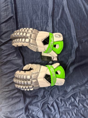 Maverik M5 Lacrosse Gloves (New)