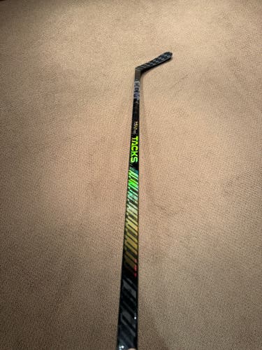 Senior CCM Tacks AS-VI Pro Right Handed Hockey Stick P29 70 Flex