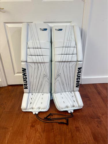35" + 2 Vaughn Velocity V9 Pro Carbon USA Regular Goalie Pads (Reconditioned)