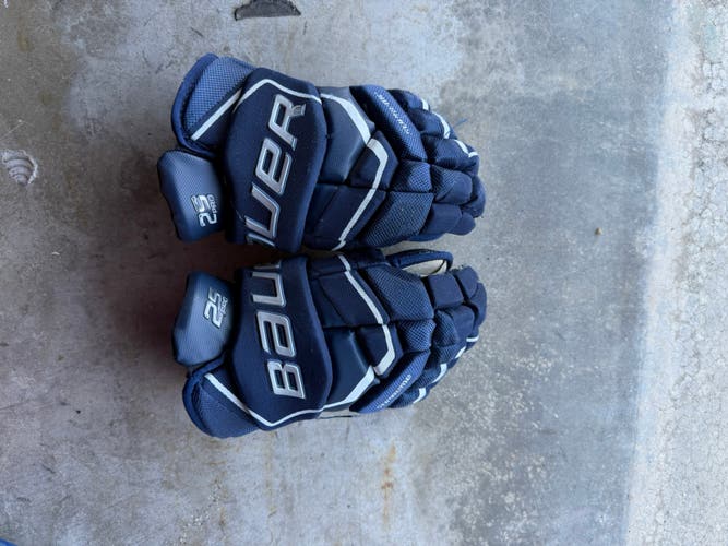 Bauer Gloves 12" (Used)
