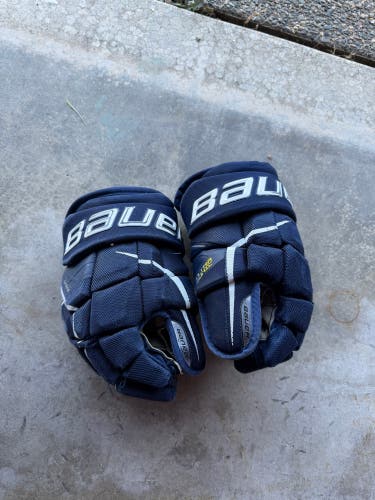 Bauer Supreme Ultrasonic Gloves 13" (Used)