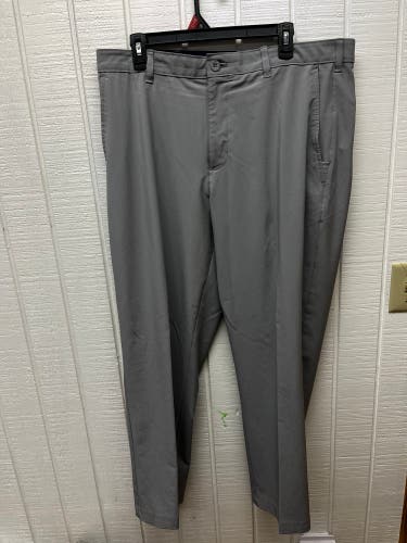 IZOD Men’s 36x30 Golf Pants Gray Activewear Casual Polyester Spandex Sporty