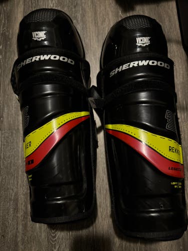 Senior Sher-Wood Rekker Legend 1 - 15" Shin Pads (New)