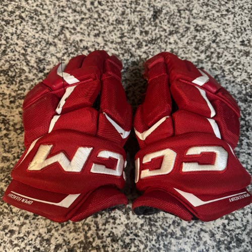 CCM JetSpeed FT6 Pro Gloves 13" (Used)