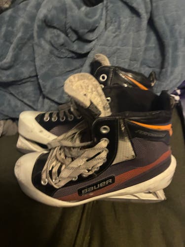 2012 Bauer Performance Hockey Goalie Skates Extra Wide Width Pro Stock 9 (Used)