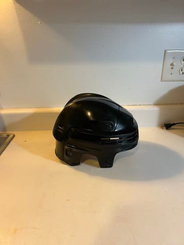 Large Bauer 4500 Helmet (Used)