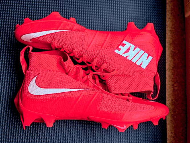 Nike Vapor Edge 360 Untouchable Mid Top Football Cleats - Crimson/White - Size 13.5 US (NEW)