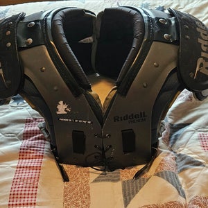 Large Adult Riddell PHENOM SK Shoulder Pads w/ Back Plate(Used)