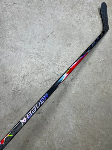 77 Flex P28 Senior Bauer Flylite Left Hand Hockey Stick NHL Pro Stock (New)