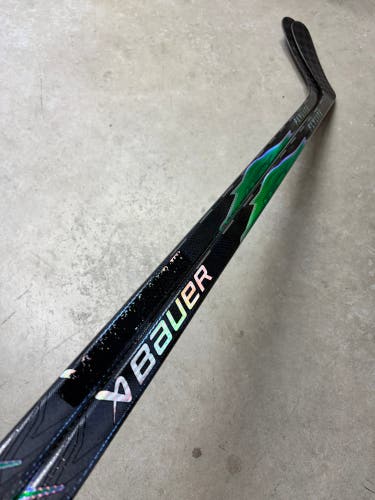 2 PACK 77 Flex P29 Senior Bauer Flylite Left Hand Hockey Stick NHL Pro Stock (New)