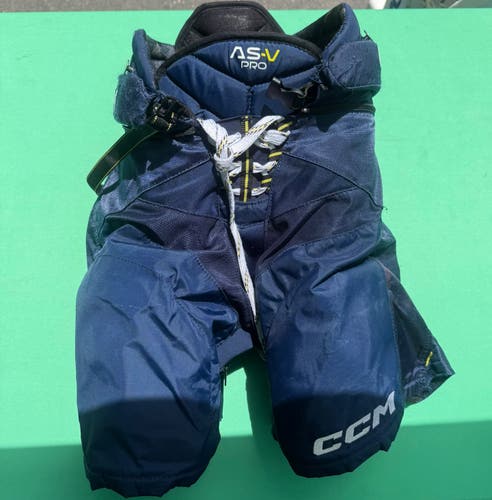 Junior Large CCM AS-V Pro Hockey Pants