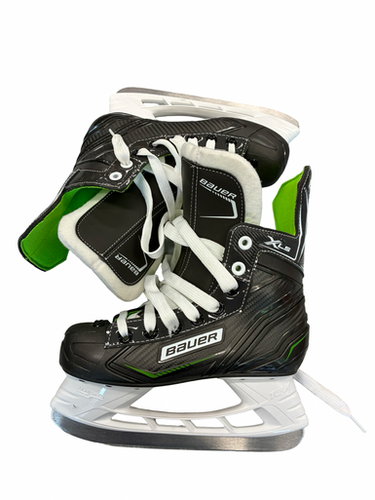 Used Bauer XLS Junior Hockey Skate Junior 02 11682-S000134465