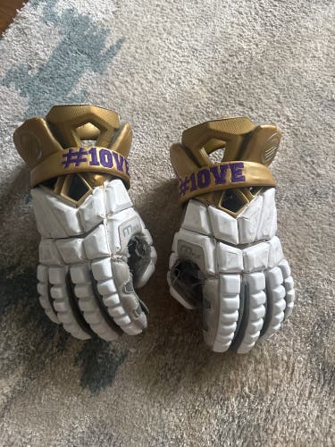 Maverik Max Lacrosse Gloves (Used)