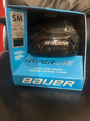 Small Bauer Hyperlite Helmet (New)