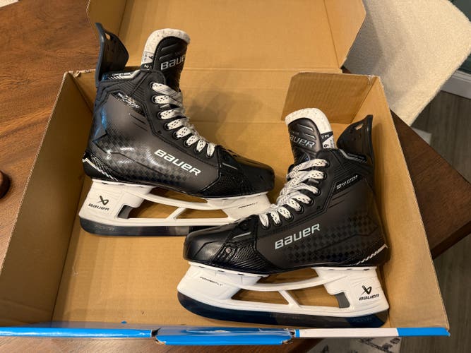 Black 2025 Bauer Supreme Shadow Hockey Skates 9 (New) & Fly TI Steel Included