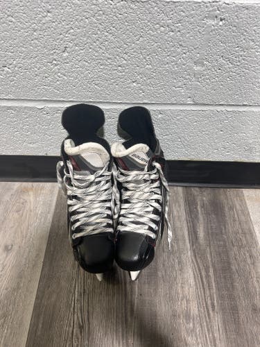 Bauer Vapor X 50 Hockey Skates 8.5 (Used)