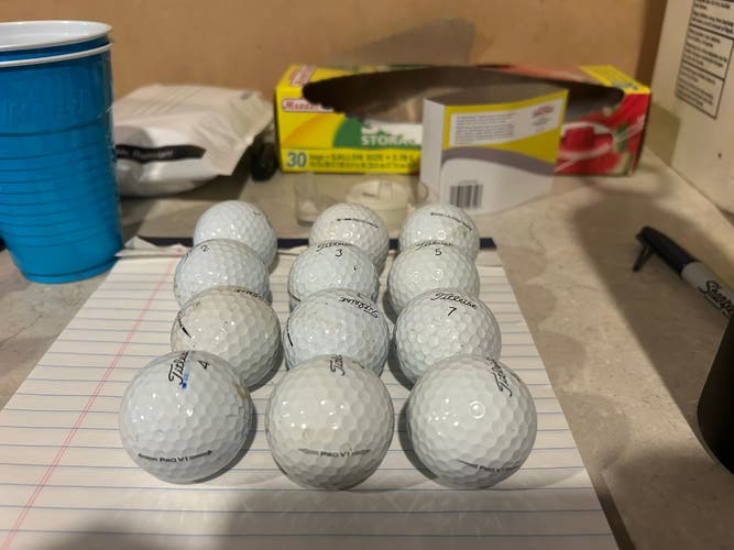 Titleist Pro V1 Balls 12 Pack (1 Dozen) (Used)