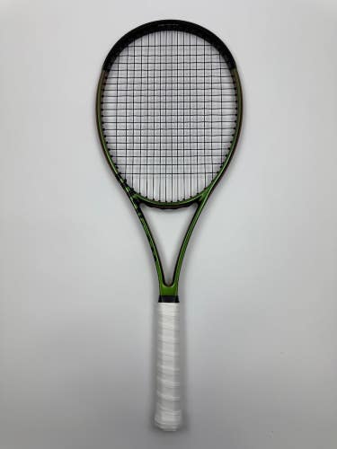 NEW Wilson Blade 98 v8 Noir (All-Black Edition) - 16x19 - 4 1/4