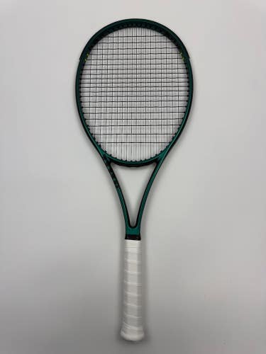 Wilson Blade V9 18x20, 4 1/4 Very Good Condition