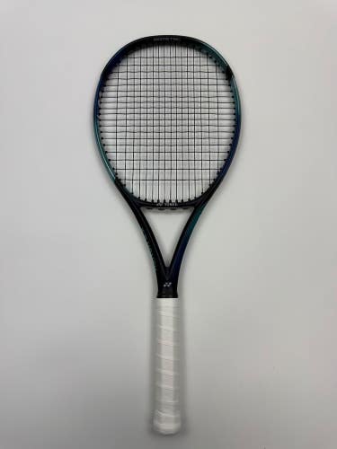 Yonex Ezone 100 2022, 4 3/8 Excellent 9.5/10 | SidelineSwap | Buy