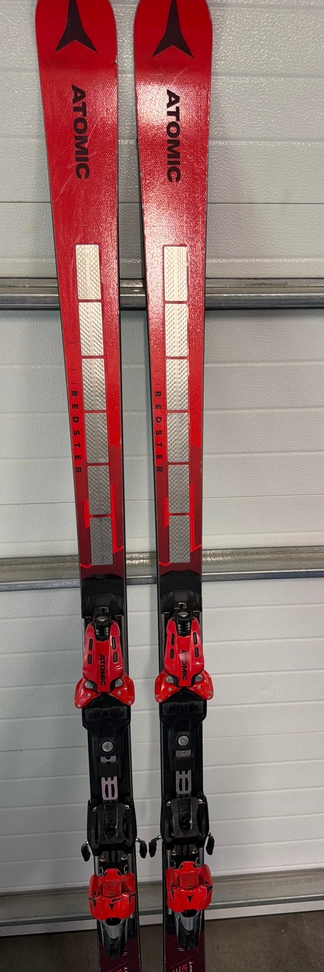 Atomic Nomad Smoke Ti 164 Cm Skis With Atomic XTO 12 Bindings