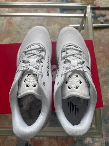 Men's Size M 10.5 (W 11.5) Adult New Balance Shoes (New)