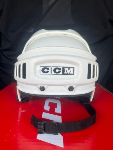 Medium CCM Tacks 652 Helmet (Used)