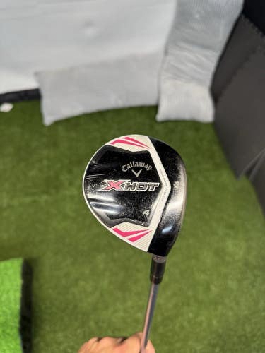 Ladies Callaway X Hot 4 Wood 17* Fujikura Vista Pro 45g R3 Ladies Flex Shaft RH