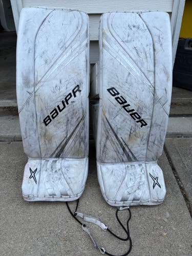 Medium Bauer Vapor 2X Goalie Leg Pads (Used)