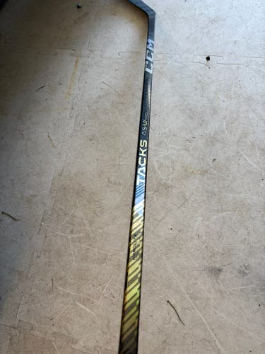 Intermediate CCM Tacks AS-VI Pro Left Hand Hockey Stick P28 55 Flex Pro Stock (Used)