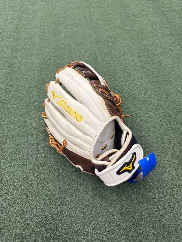 Mizuno Classic RH Softball Glove Brown and Tan w/ Brown Laces 12" (New)