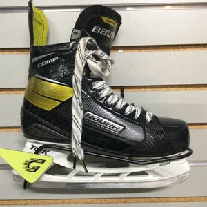 Bauer Supreme Comp Hockey Skates Regular Width 8 (Used)