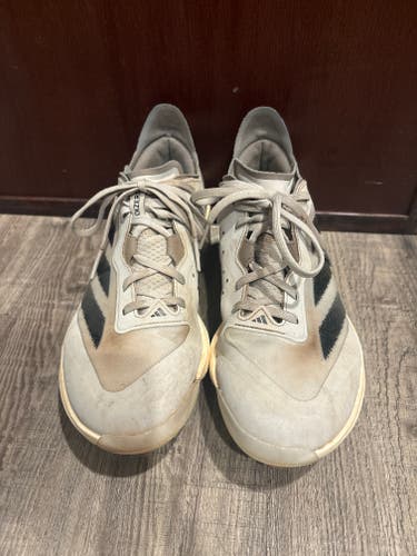 Gray Women's Size M 7.5 (W 8.5) Adidas Low Top Metal (Used)