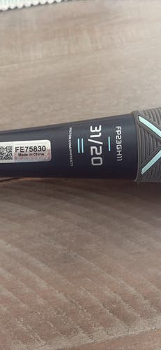 2023 Easton Ghost Composite Bat (-11) 20 oz 31" (Used)