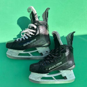 Intermediate Bauer S25 Vapor Shift Pro (SMU) Hockey Skates | Size 6, Fit 1