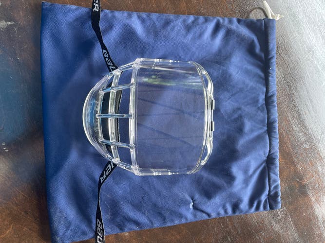 Large Bauer Helmet (Used)