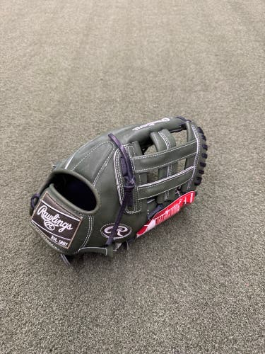 Rawlings Heart of the Hide RH Outfield Baseball Glove 12.25" (New)