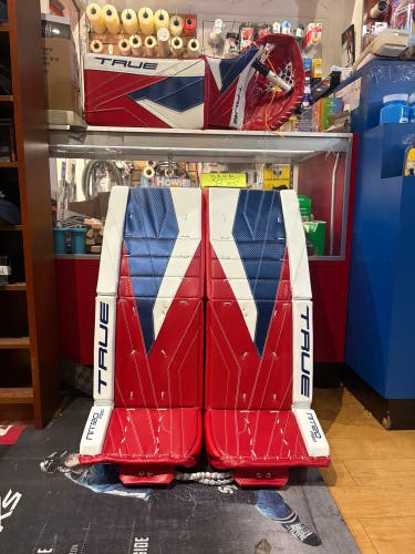 True Nitro Pro Regular Goalie Full Set (New) Dobes