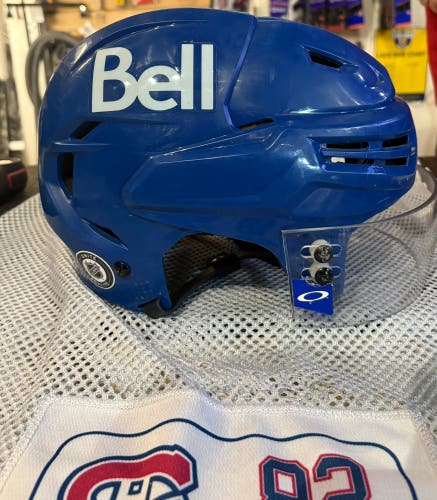 Medium Bauer Re-Akt Helmet (Used)