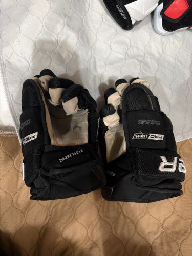 Bauer Pro Series Gloves 12" (Used)