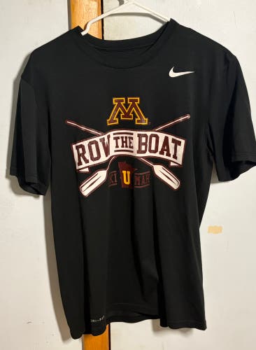 Black Medium Men's Nike Shirt (Used)