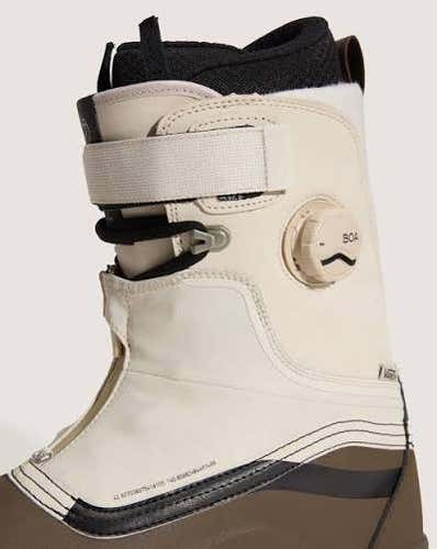 NEW 2026 Vans Infuse Snowsurf Snowboard Boots Oatmeal Brown Men's Size 8 (Women's Size 9)