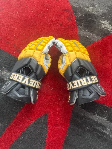 UMBC Maverik Max Lacrosse Gloves
