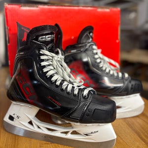 CCM JetSpeed FT880 - Senior 9 / Wide (Like New)