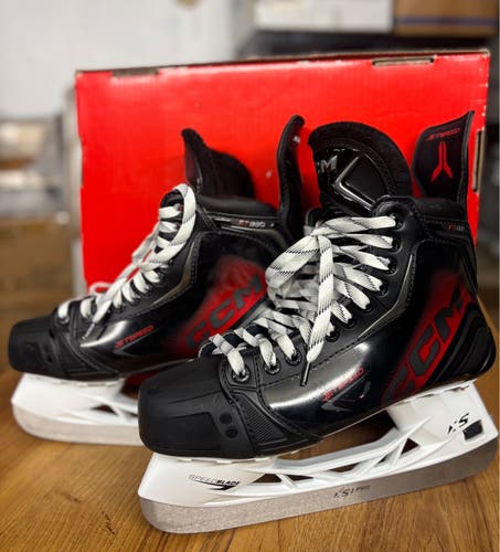 CCM JetSpeed FT880 - Senior 9 / Wide (Like New)