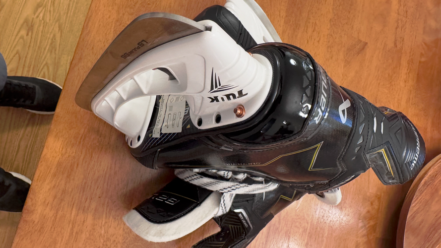 Black/Gray 2025 Hockey Skates 8.5 (New)